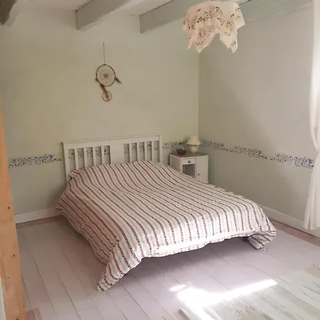 10 Personnes * Marcilhac-sur-Cele