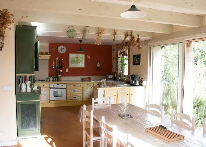 10 Personnes * Marcilhac-sur-Cele