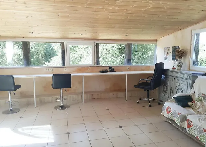 10 Personnes Marcilhac-sur-Cele